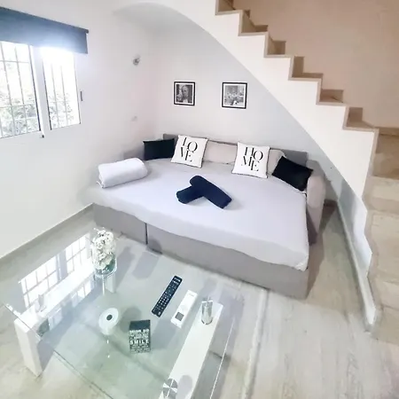 Dúplex Nuevo Frente Al Mar En Apartamento *
