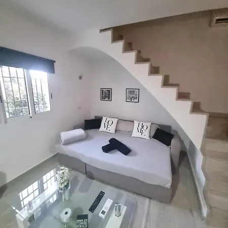 Apartamento Dúplex Nuevo Frente Al Mar En *