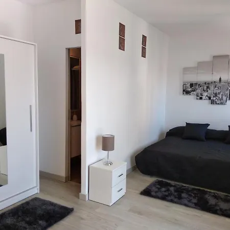 Apartamento Dúplex Nuevo Frente Al Mar En *